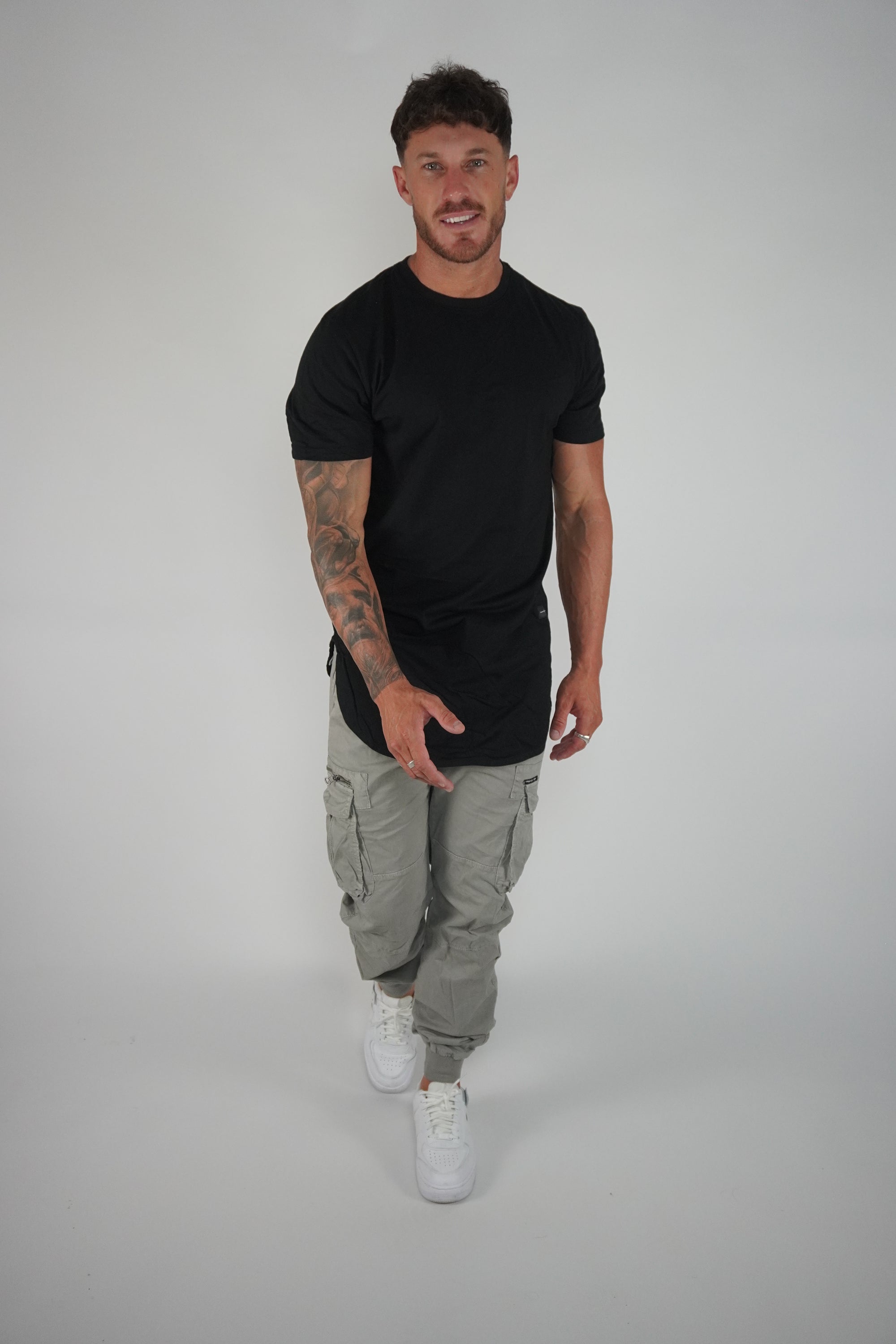 Men&#39;s Curved-Hem Short-Sleeve T-Shirt