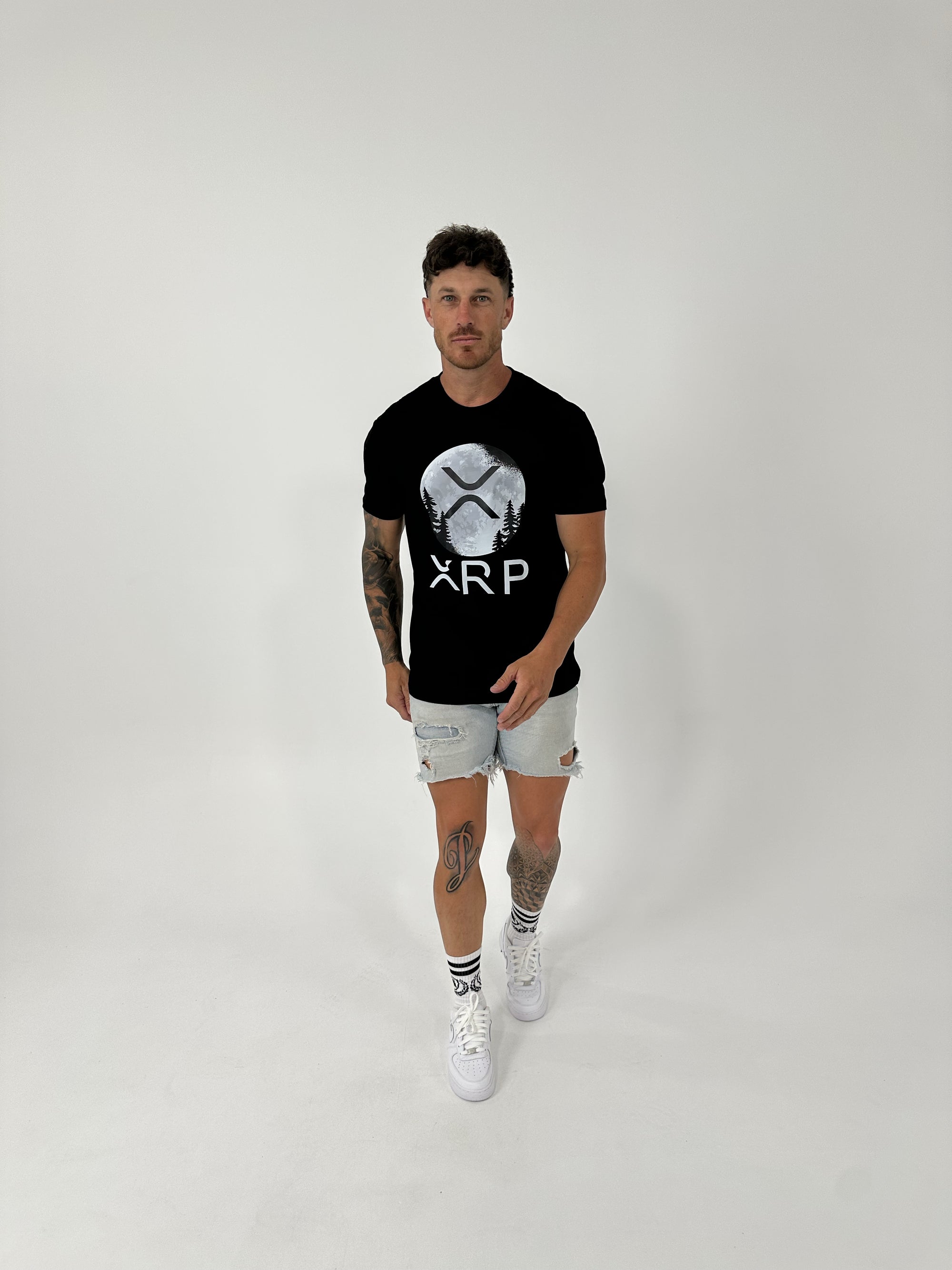 &quot;XRP to the Moon 🚀💎 | Crypto Vibes T-Shirt.