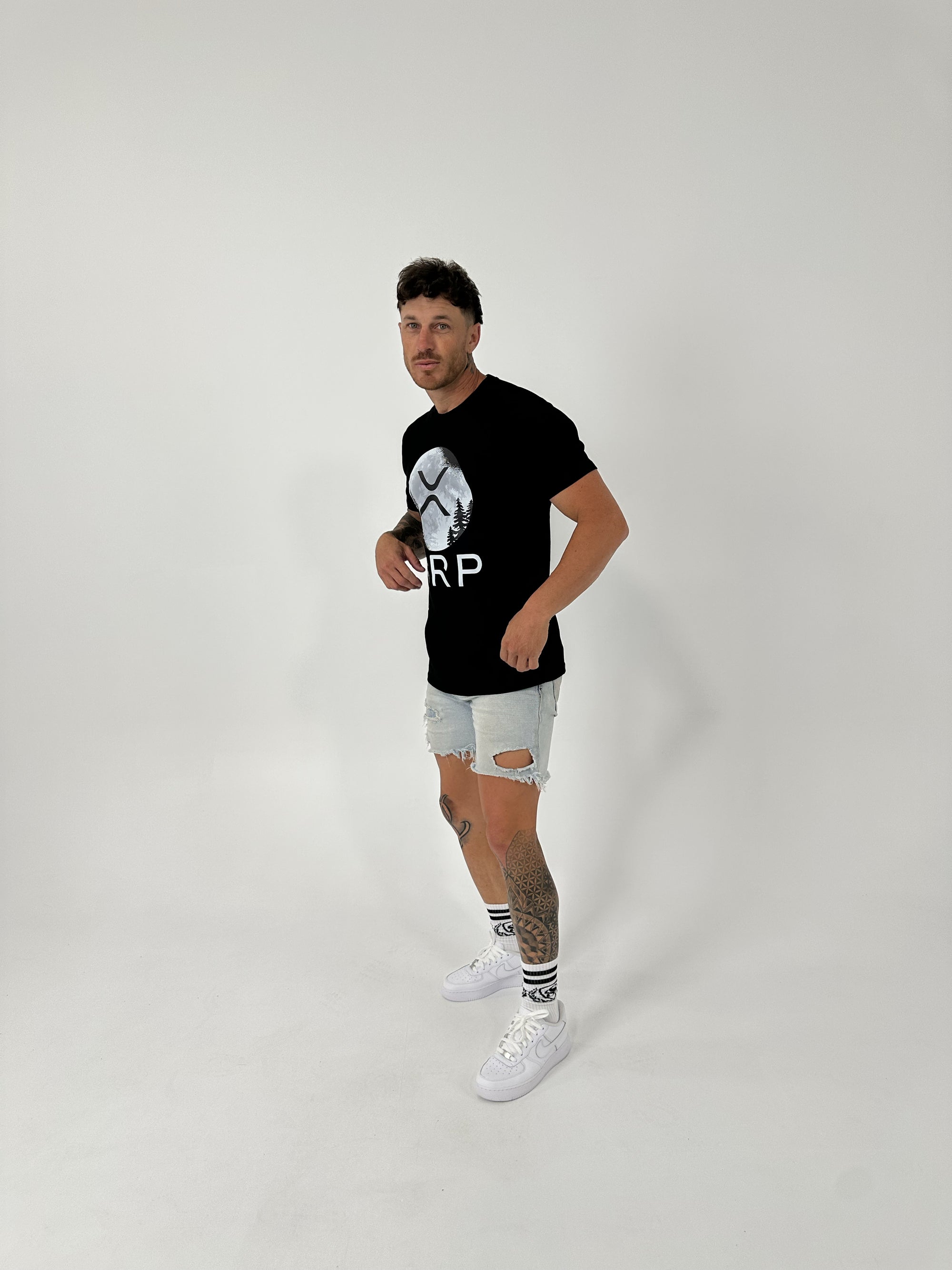 &quot;XRP to the Moon 🚀💎 | Crypto Vibes T-Shirt.