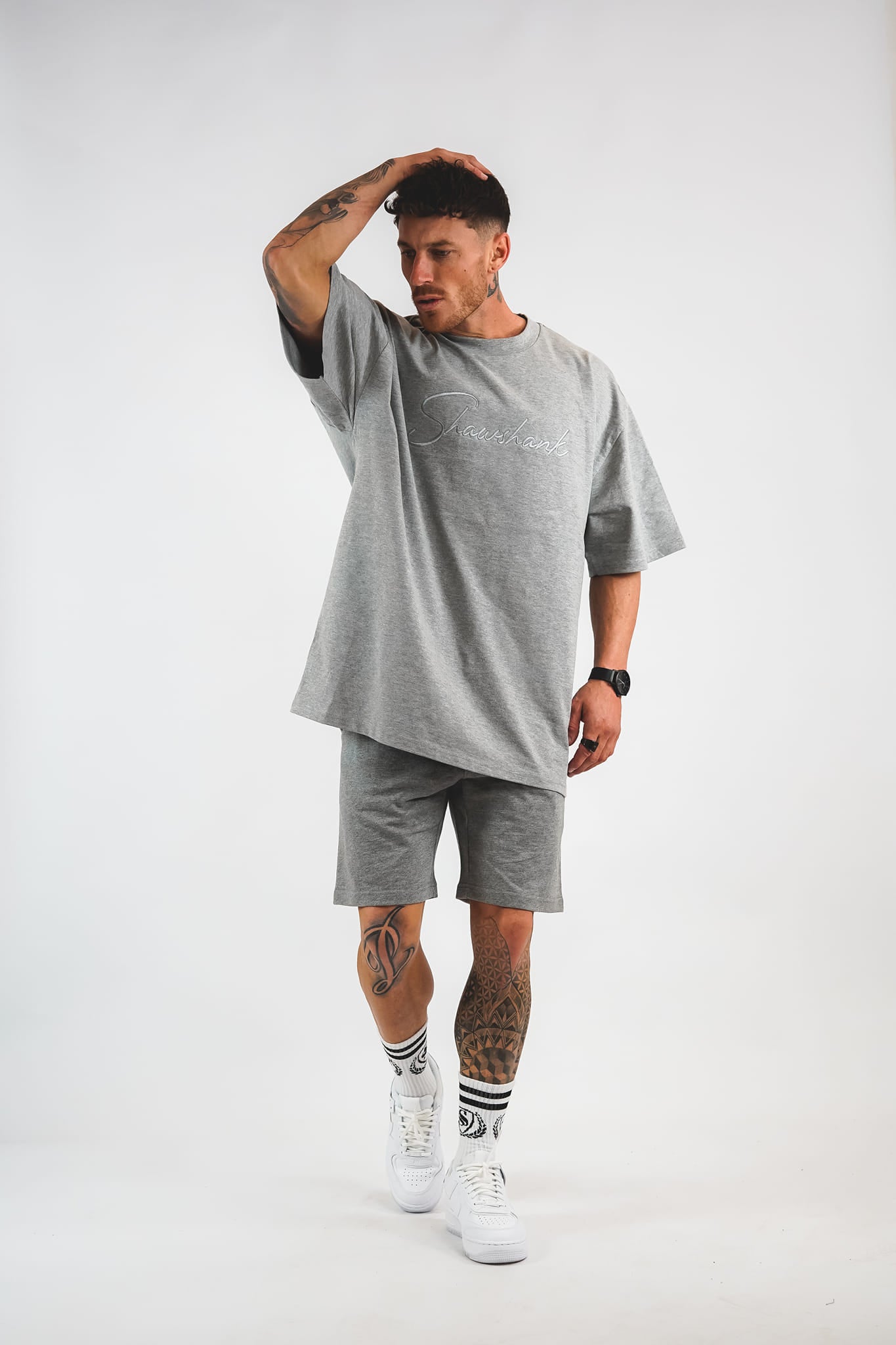 Men&#39;s Oversized Signature Embroided Heavy weight T-Shirt.